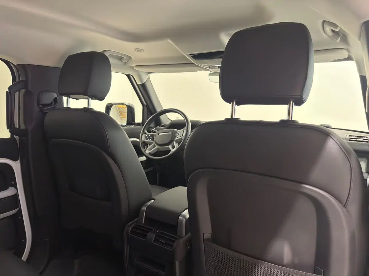 Land Rover Defender usata a Novara (19)