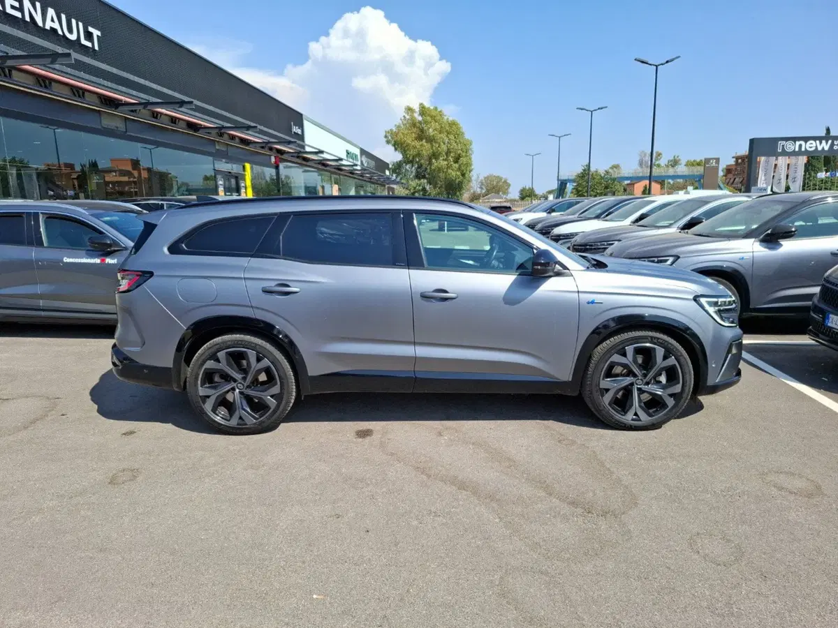 Renault Espace usata a Latina (8)