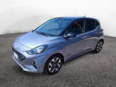 Hyundai i10 1.0 MPI Connectline del 2023 usata a Latina