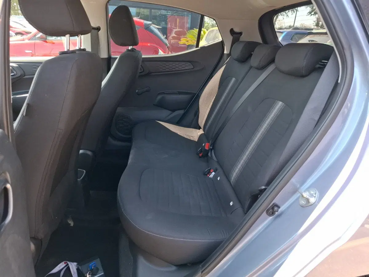 Hyundai i10 usata a Latina (17)