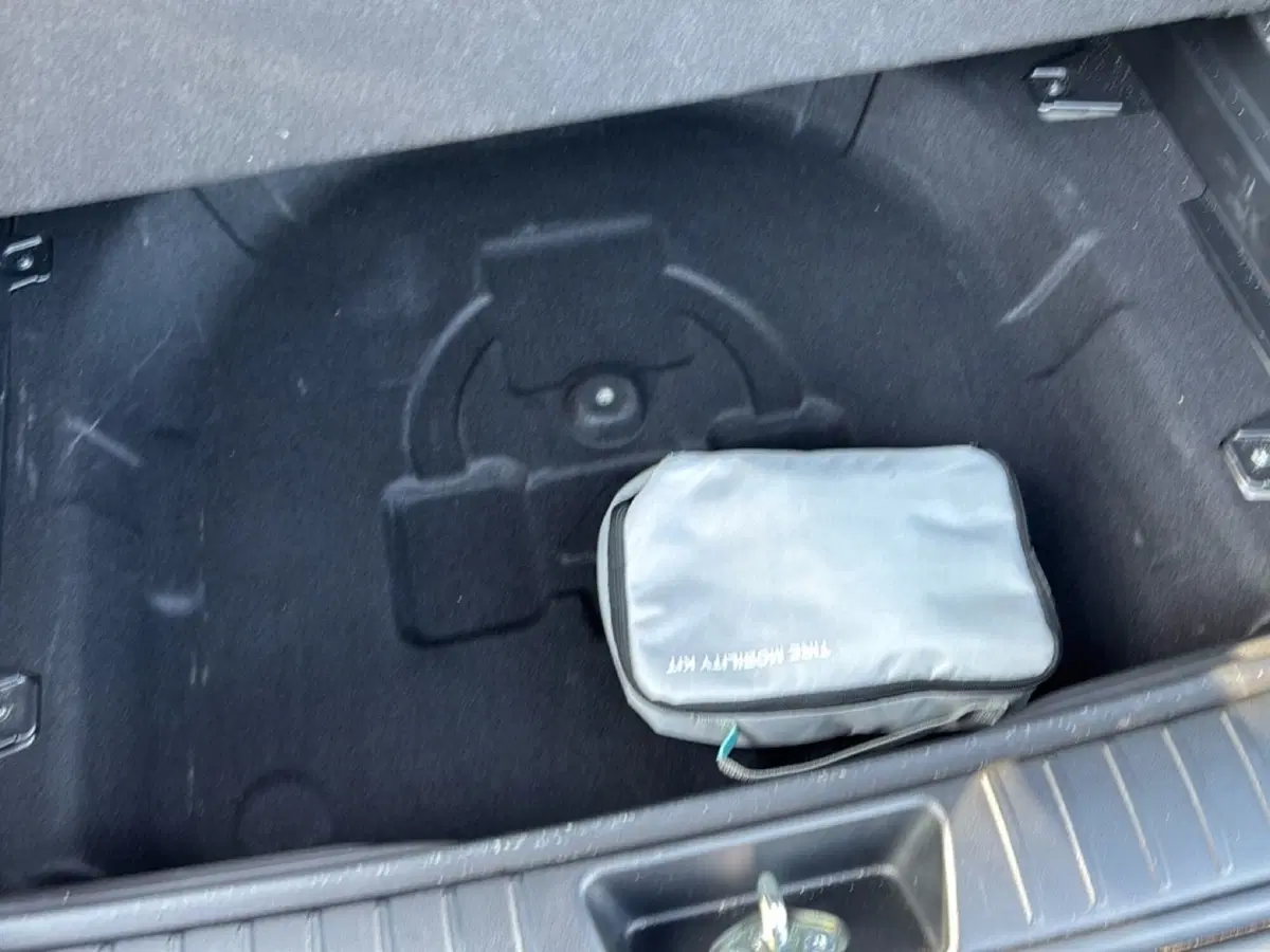 Hyundai Kona usata a Roma (12)