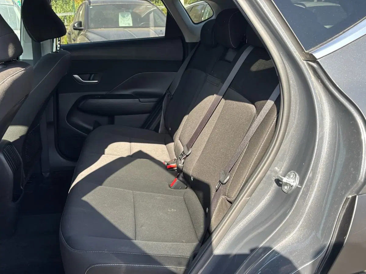 Hyundai Kona usata a Roma (13)