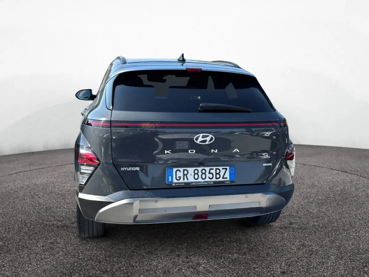 Hyundai Kona usata a Roma (5)