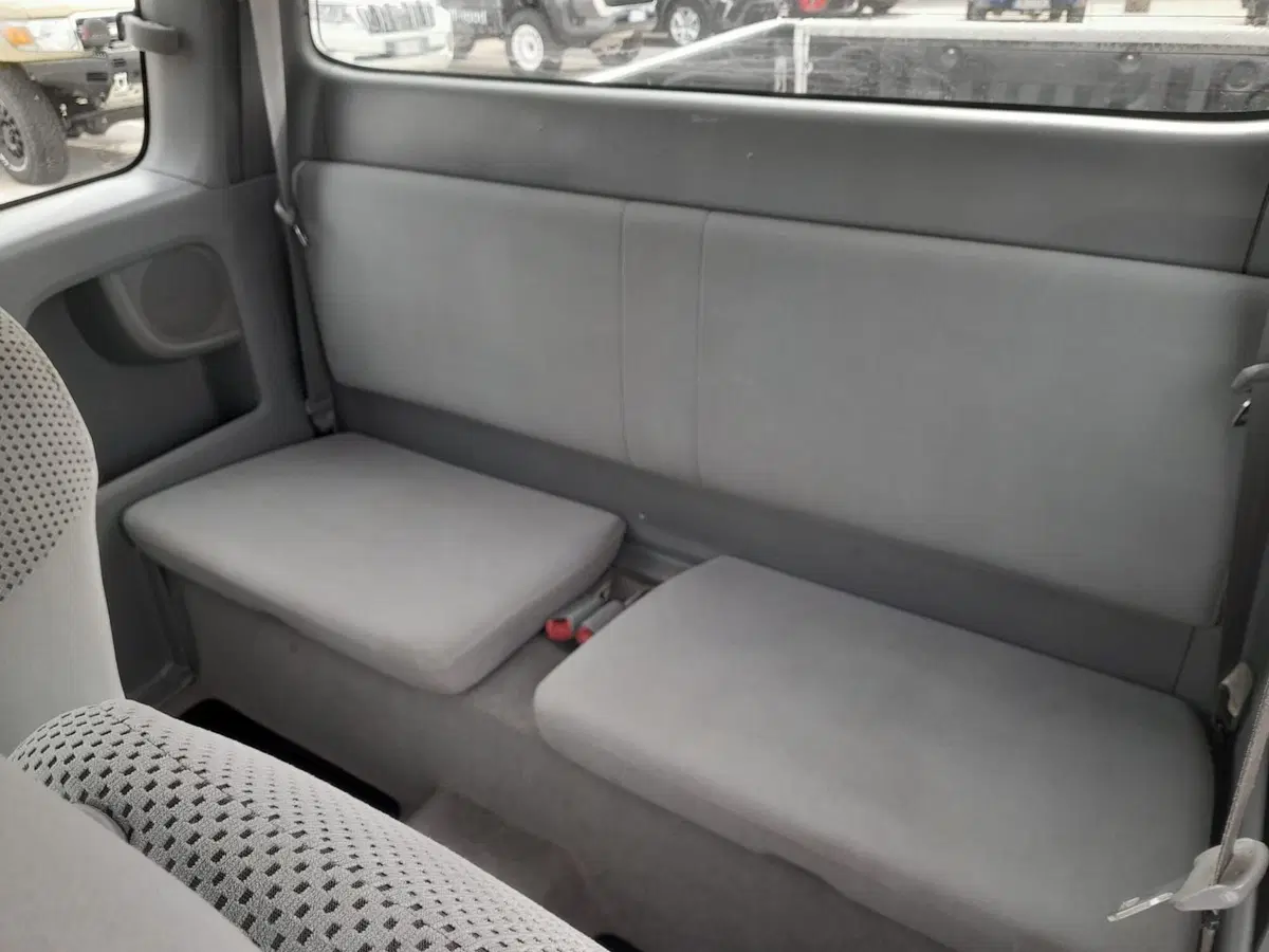 Toyota Hilux usata a L'Aquila (12)
