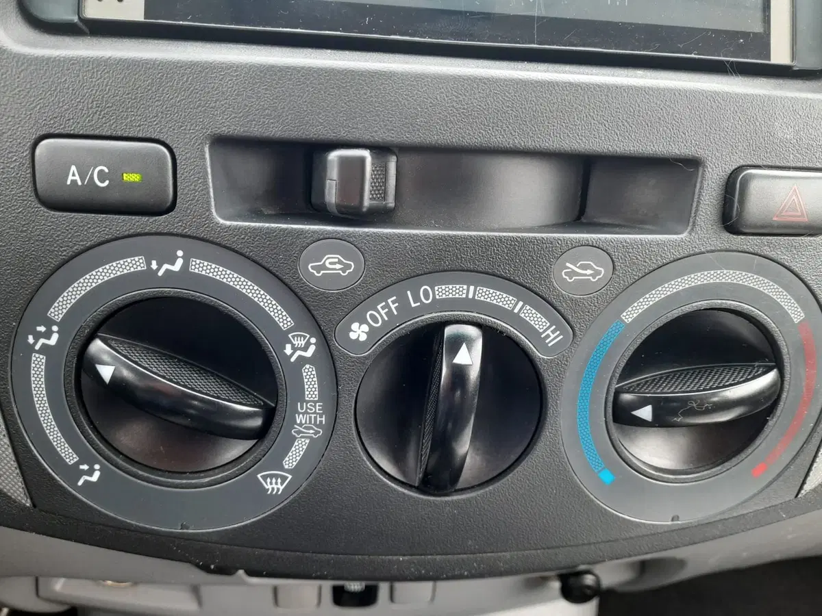Toyota Hilux usata a L'Aquila (16)
