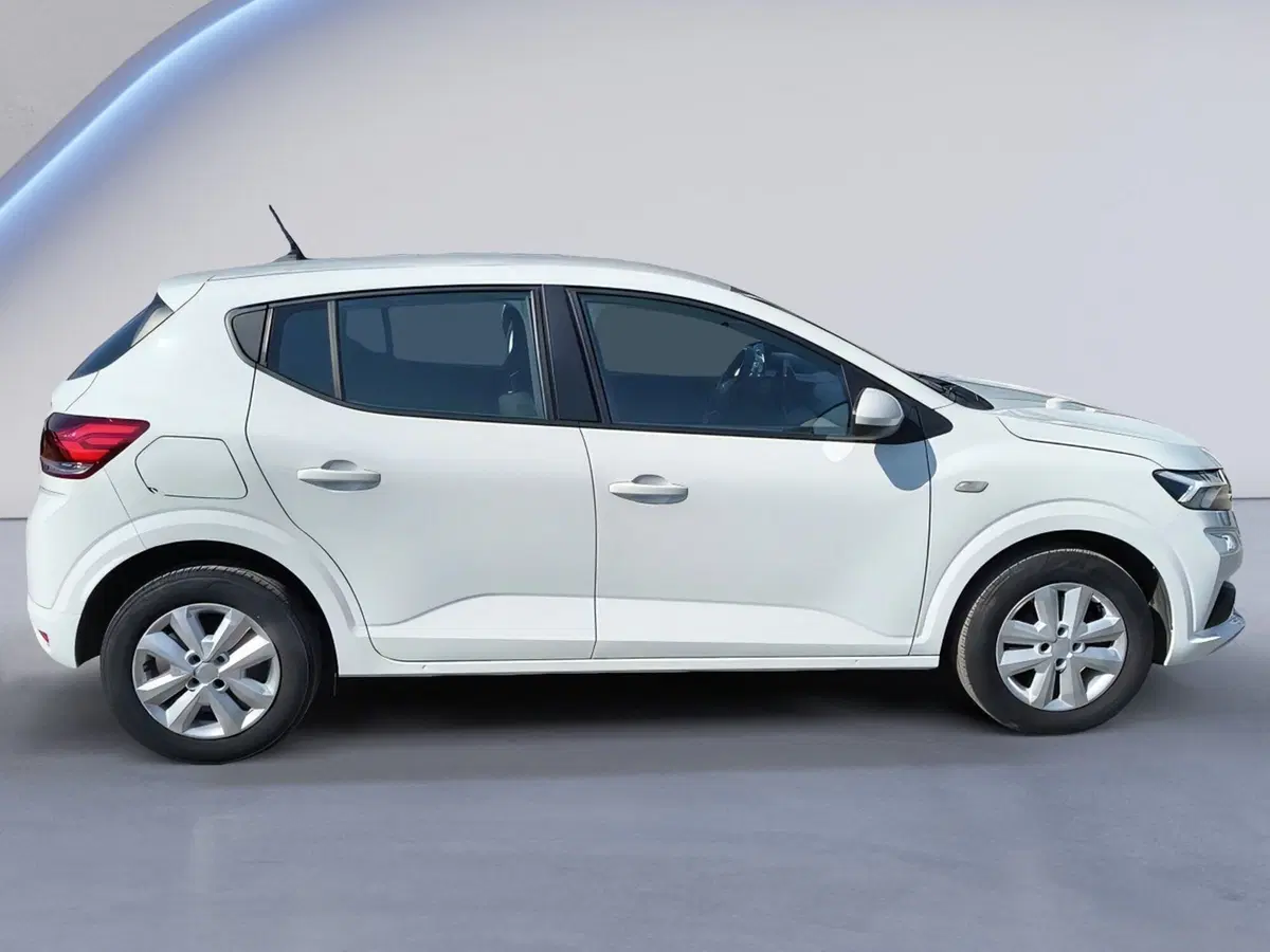 Dacia Sandero usata a Padova (8)