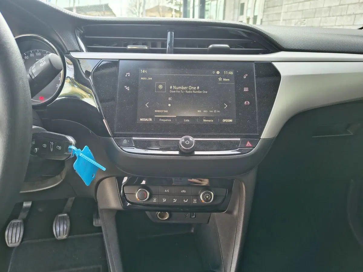 Opel Corsa usata a Padova (11)