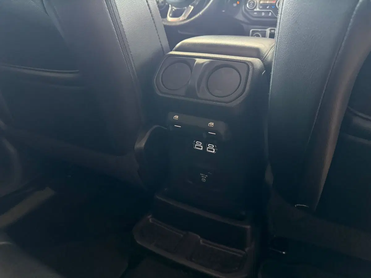 Jeep Wrangler usata a Firenze (12)