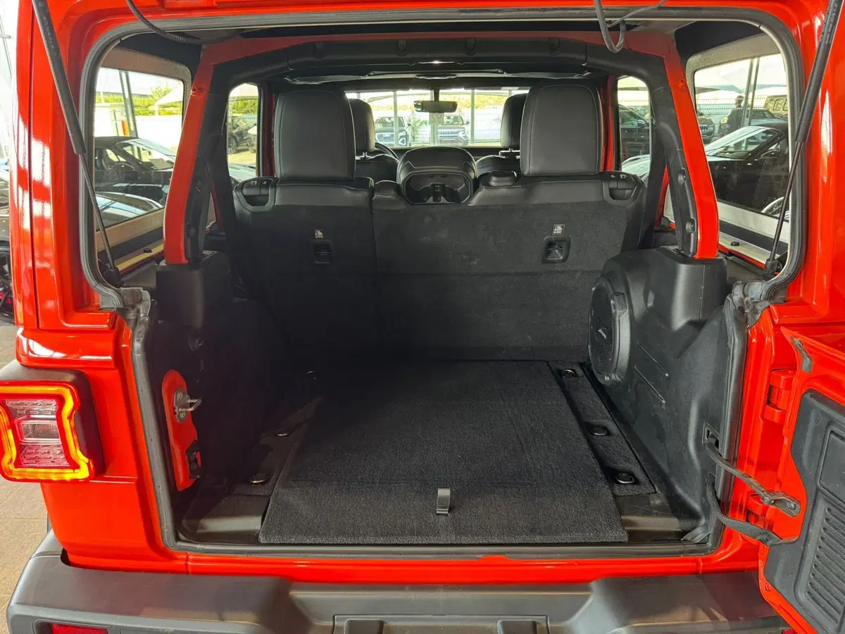 Jeep Wrangler usata a Firenze (16)
