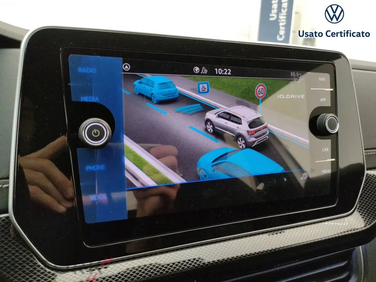 Volkswagen T-Cross nuova a Varese (15)