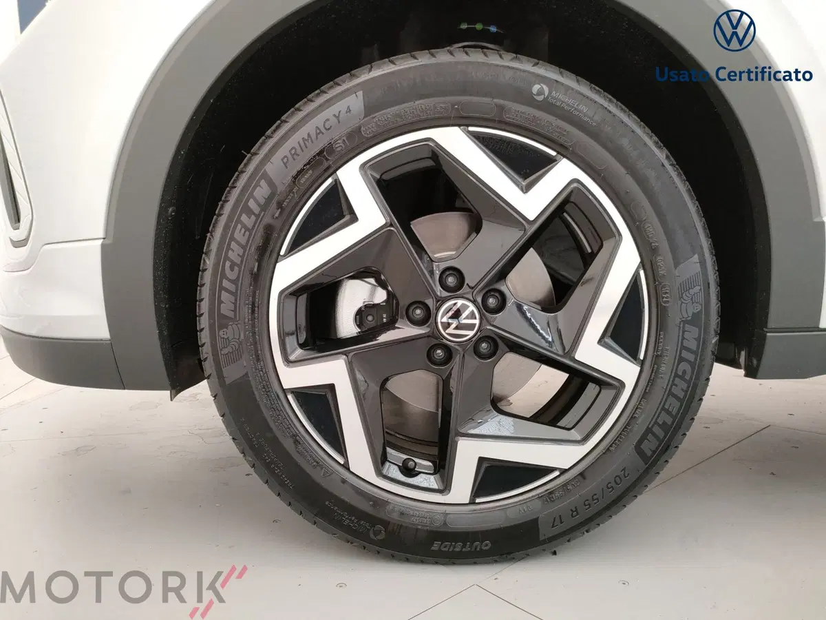 Volkswagen T-Cross nuova a Varese (6)