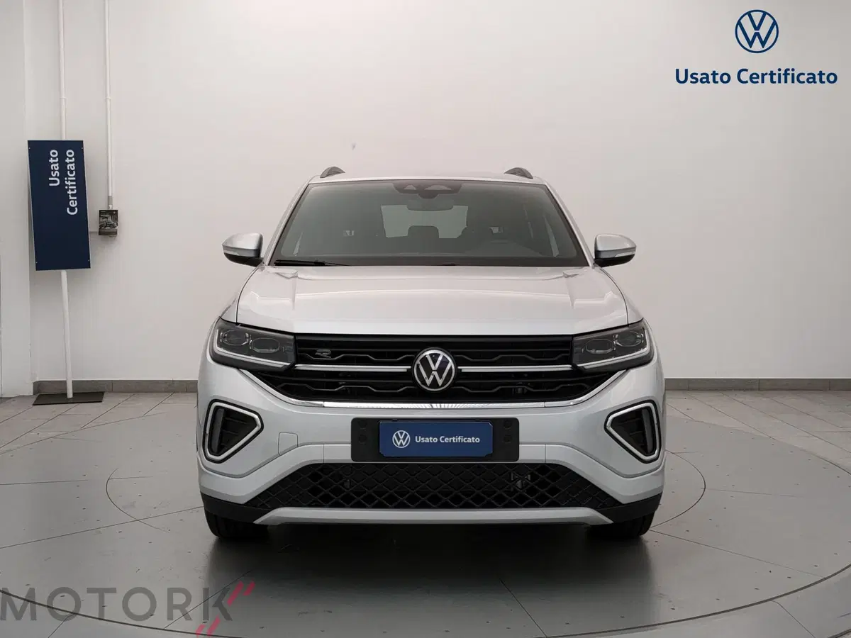 Volkswagen T-Cross nuova a Varese (2)