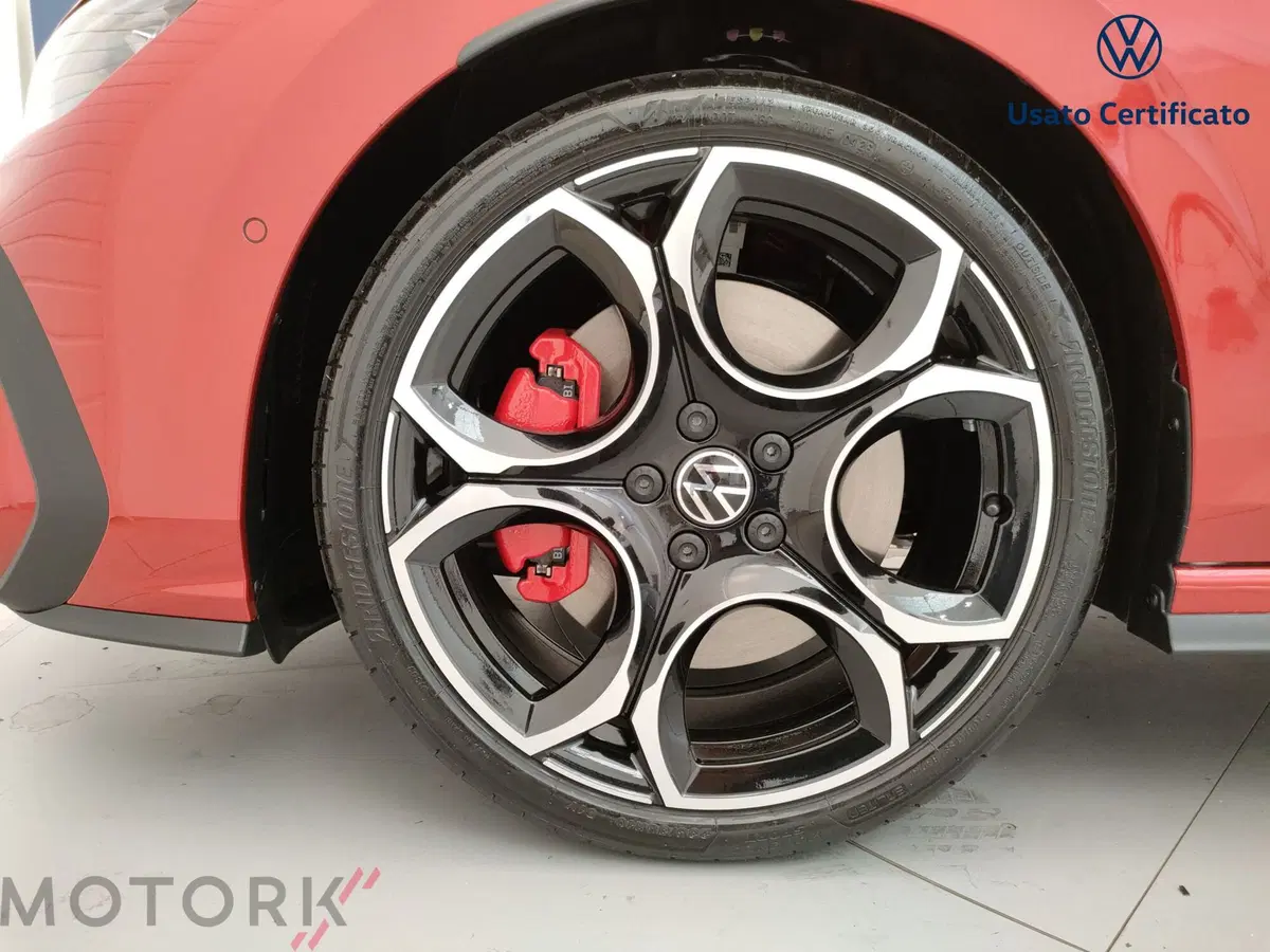 Volkswagen Golf nuova a Varese (6)
