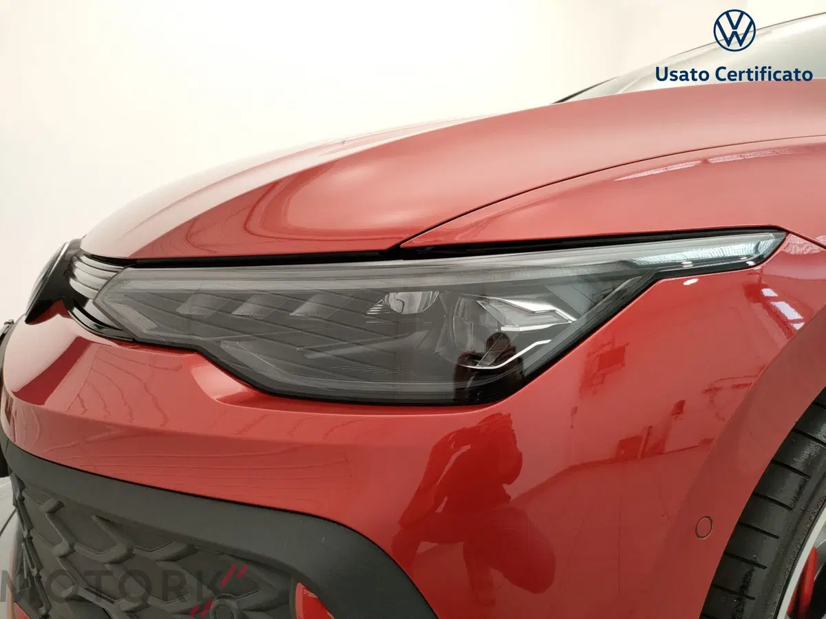 Volkswagen Golf nuova a Varese (7)