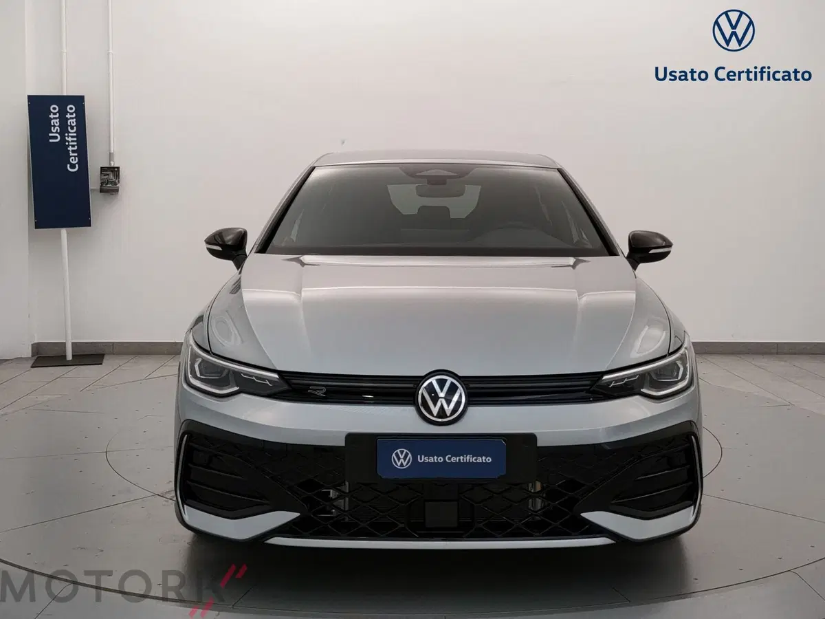 Volkswagen Golf nuova a Varese (2)