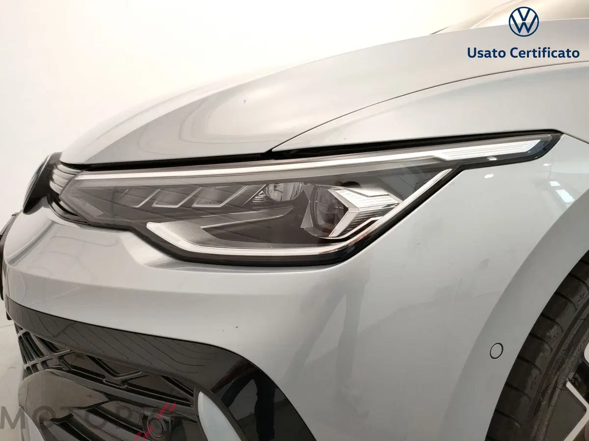Volkswagen Golf nuova a Varese (7)