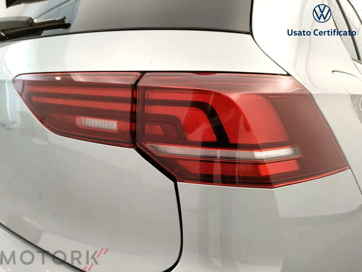 Volkswagen Golf nuova a Varese (8)