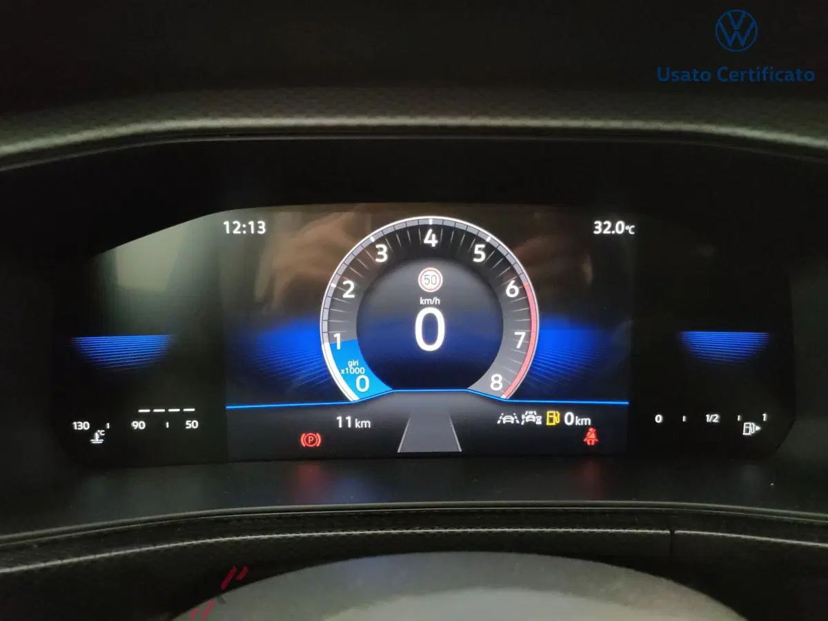 Volkswagen T-Cross nuova a Varese (16)