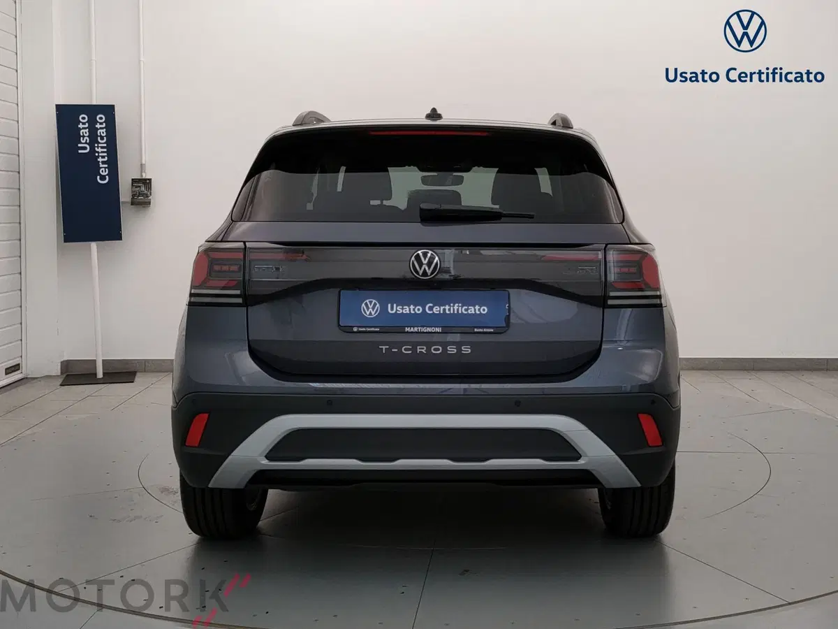 Volkswagen T-Cross nuova a Varese (4)