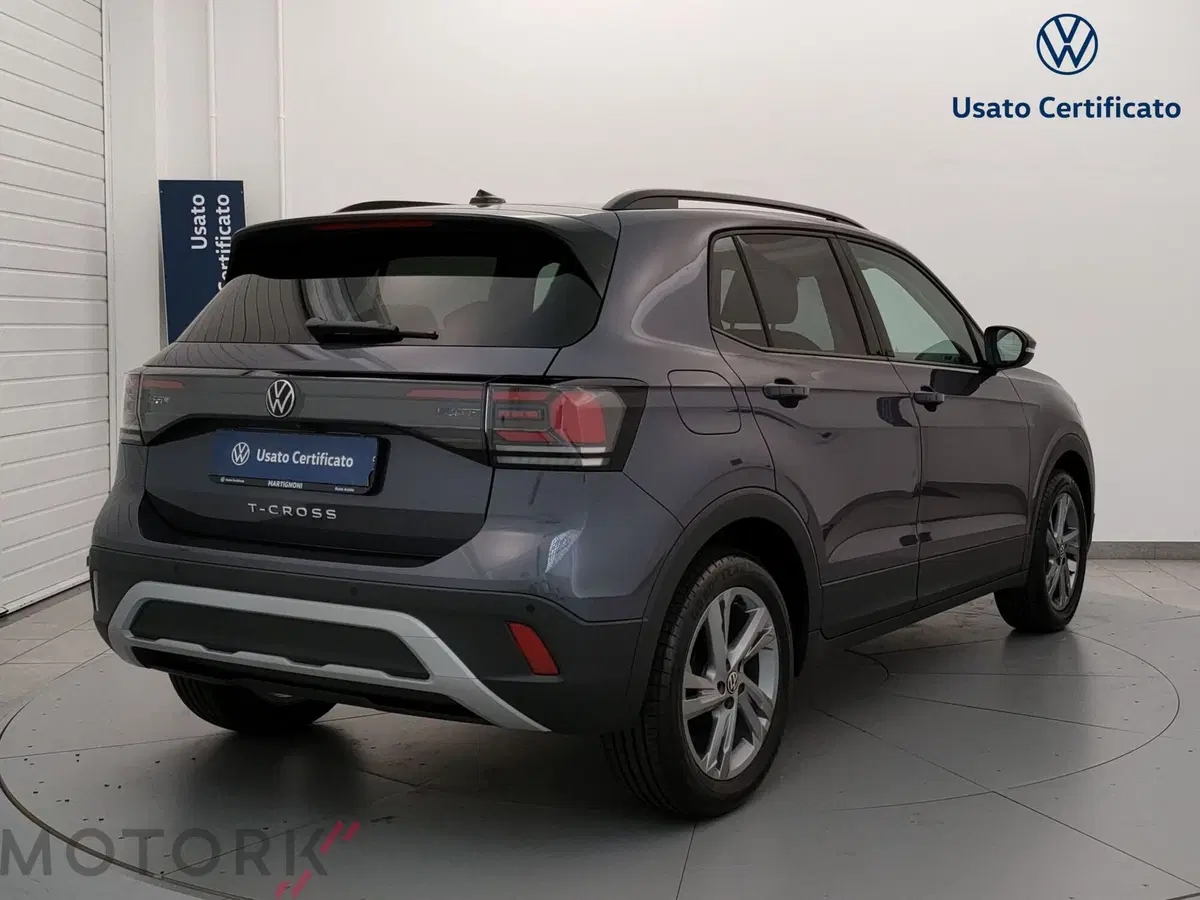 Volkswagen T-Cross nuova a Varese (5)
