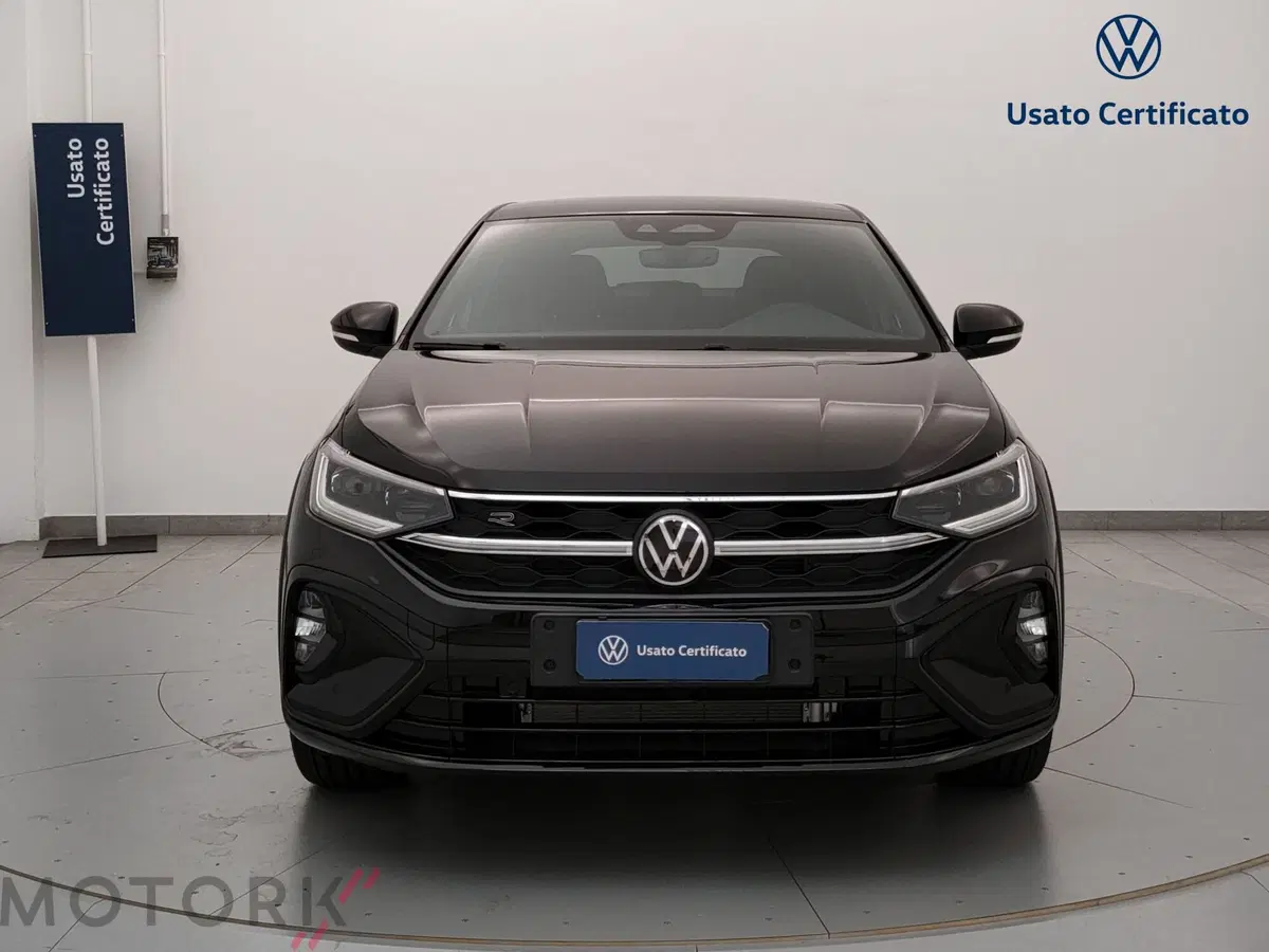 Volkswagen Taigo nuova a Varese (2)