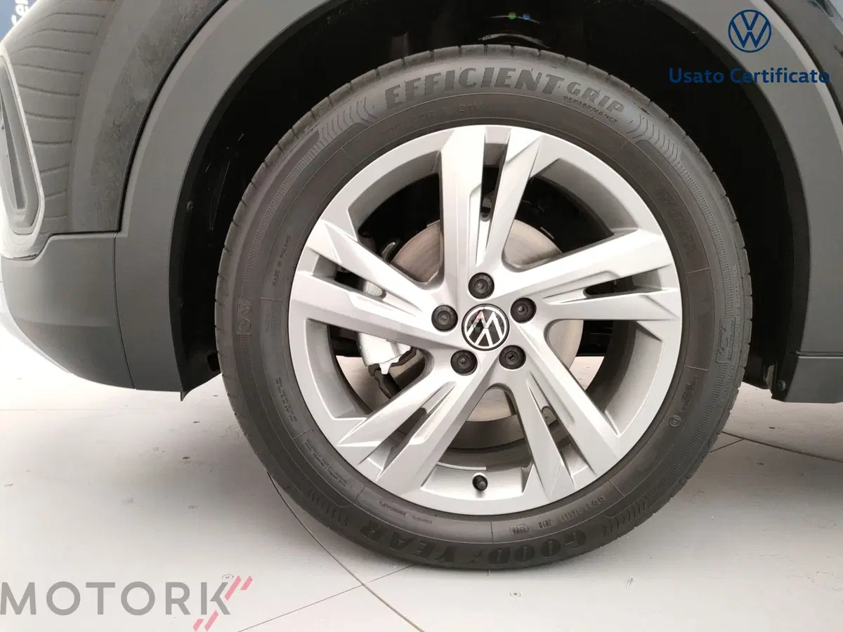 Volkswagen T-Cross nuova a Varese (6)