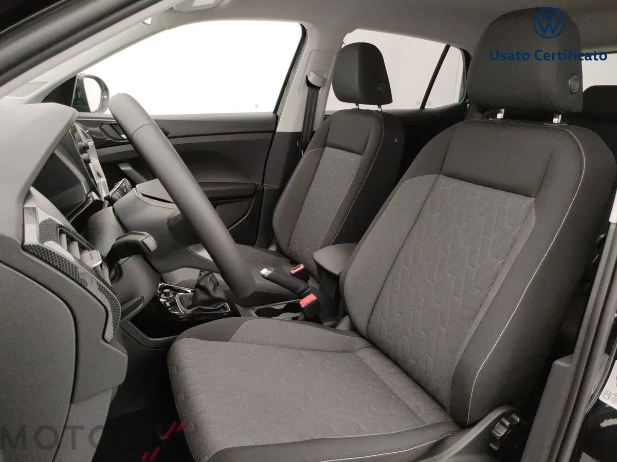 Volkswagen T-Cross nuova a Varese (11)