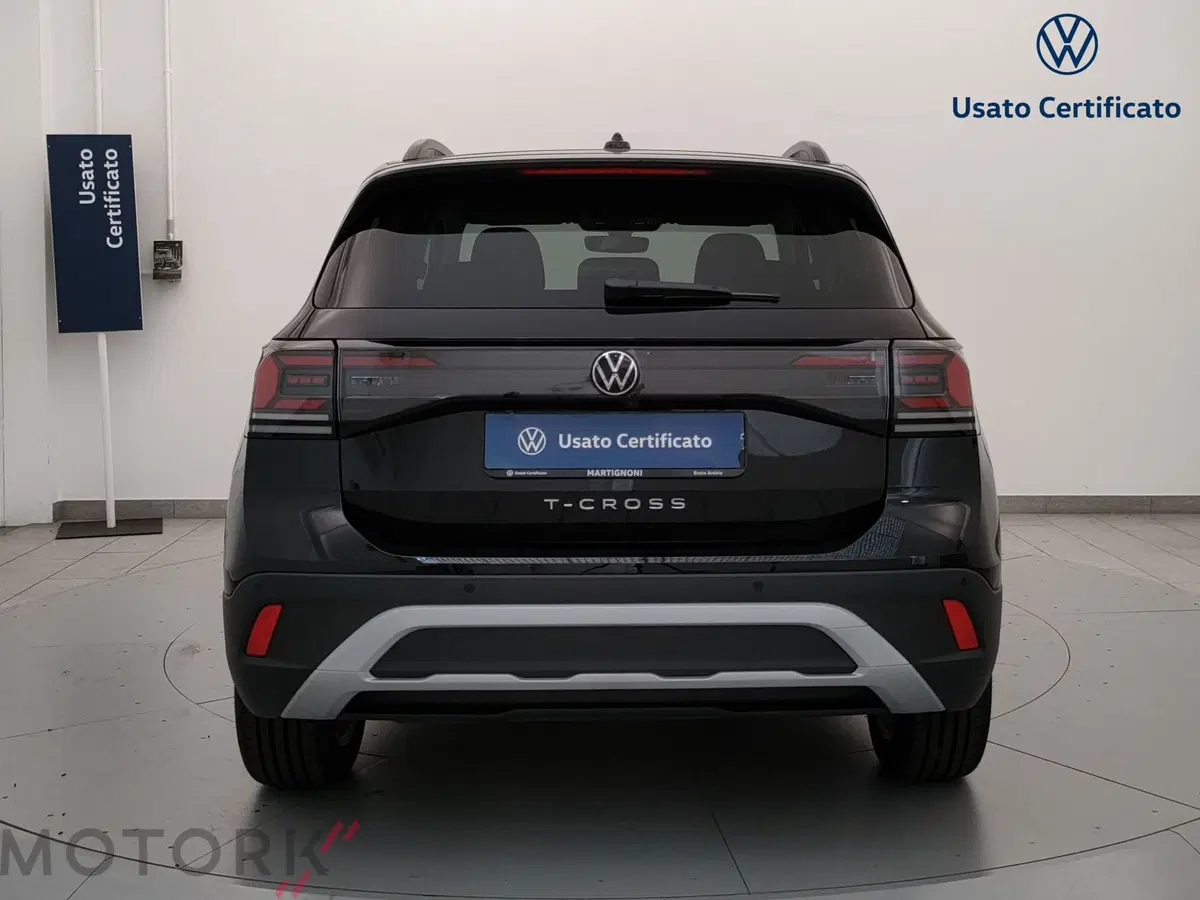 Volkswagen T-Cross nuova a Varese (4)