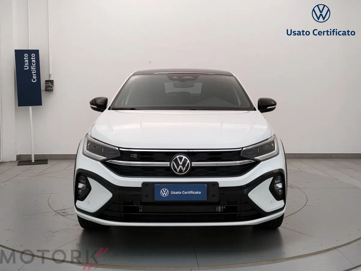 Volkswagen Taigo nuova a Varese (2)