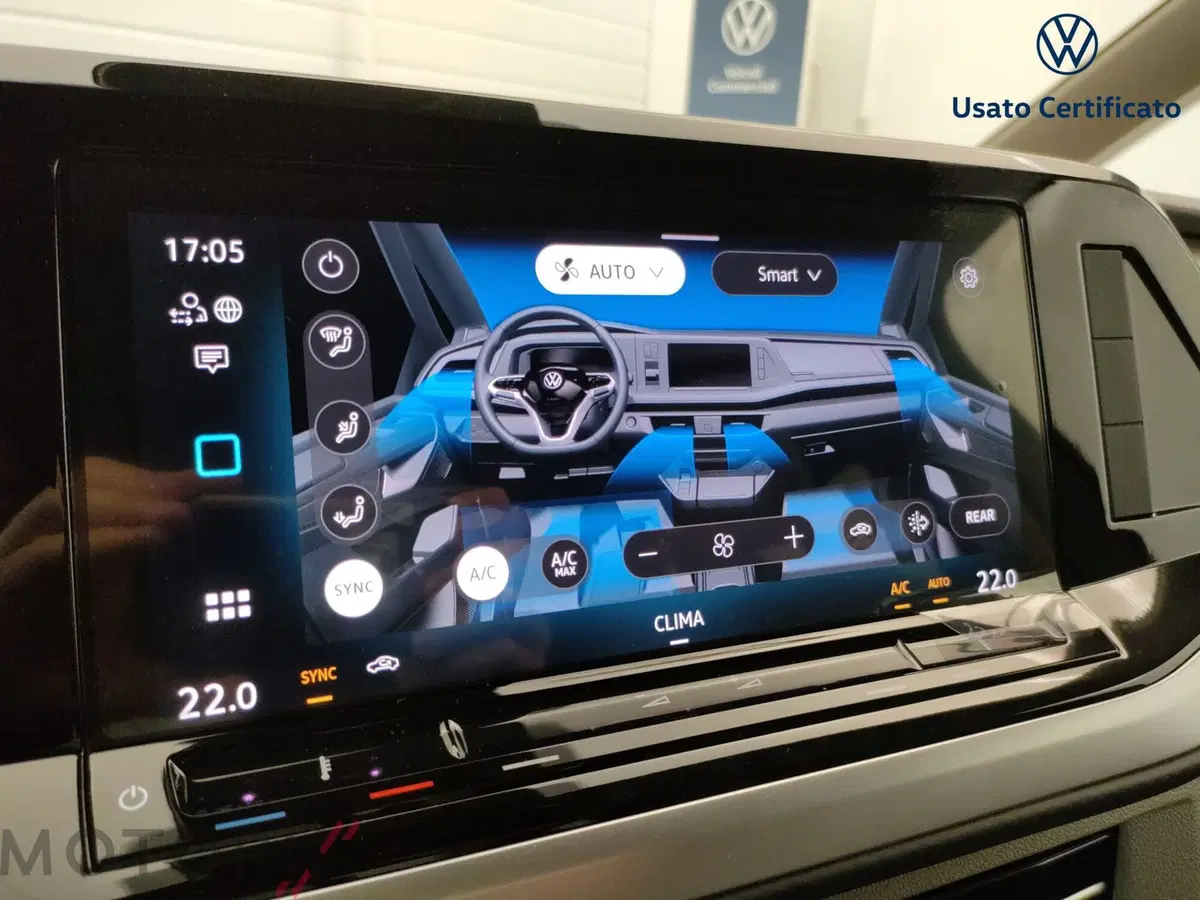 Volkswagen Multivan nuova a Varese (17)