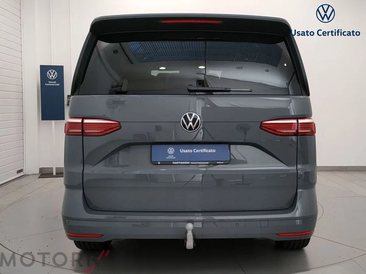 Volkswagen Multivan nuova a Varese (4)