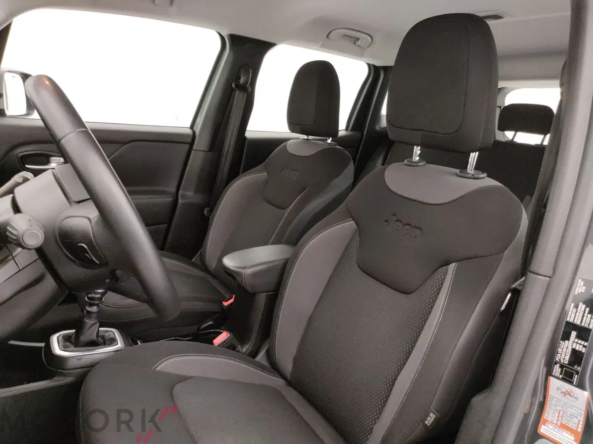Jeep Renegade usata a Varese (11)