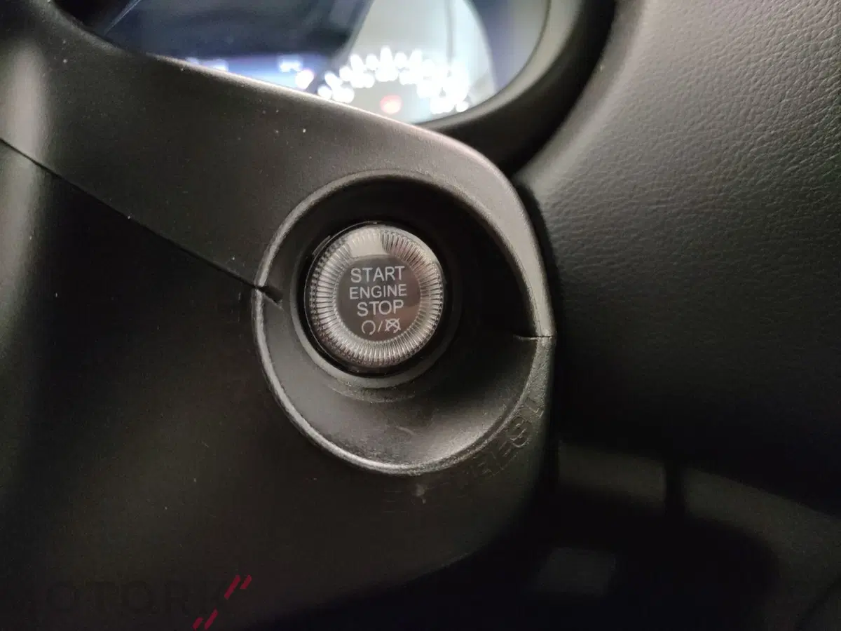 Jeep Renegade usata a Varese (14)