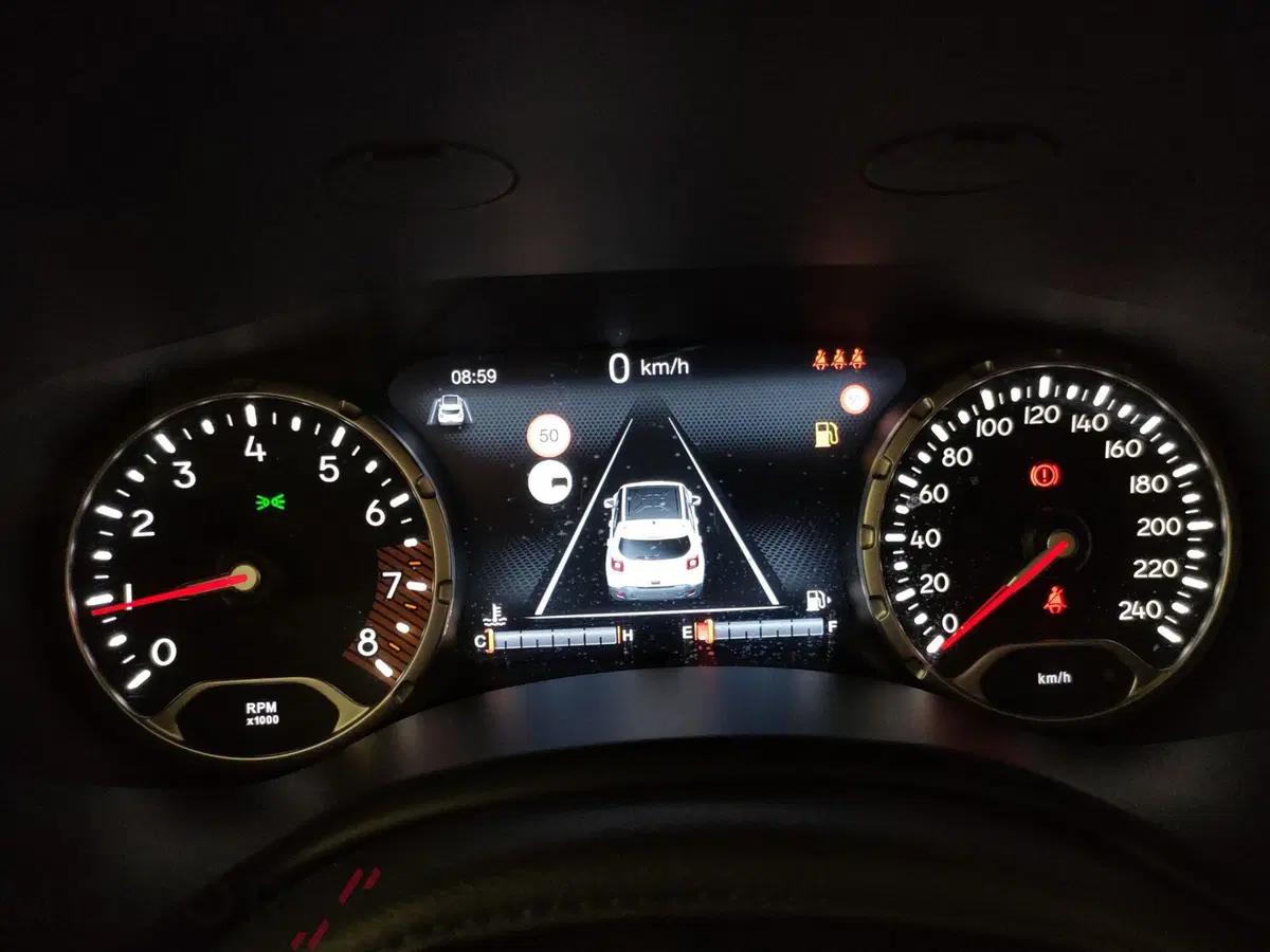Jeep Renegade usata a Varese (18)