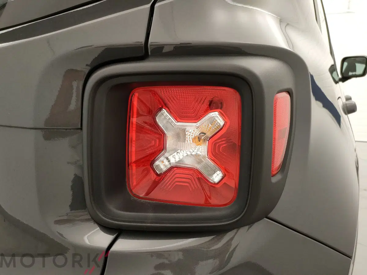 Jeep Renegade usata a Varese (8)