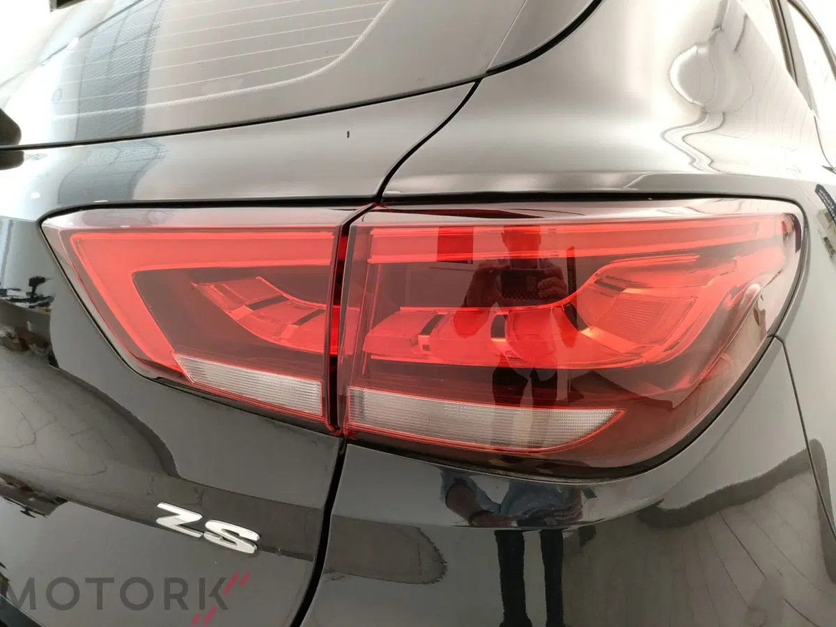 Mg ZS usata a Varese (8)