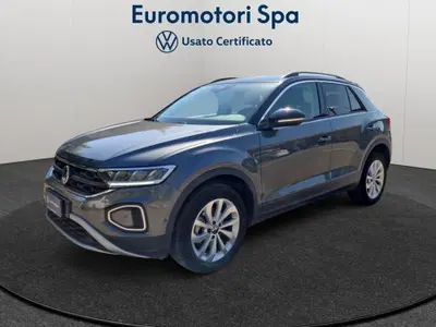 Volkswagen T-Roc 1.0 tsi Edition 115cv del 2024 usata a Monteriggioni