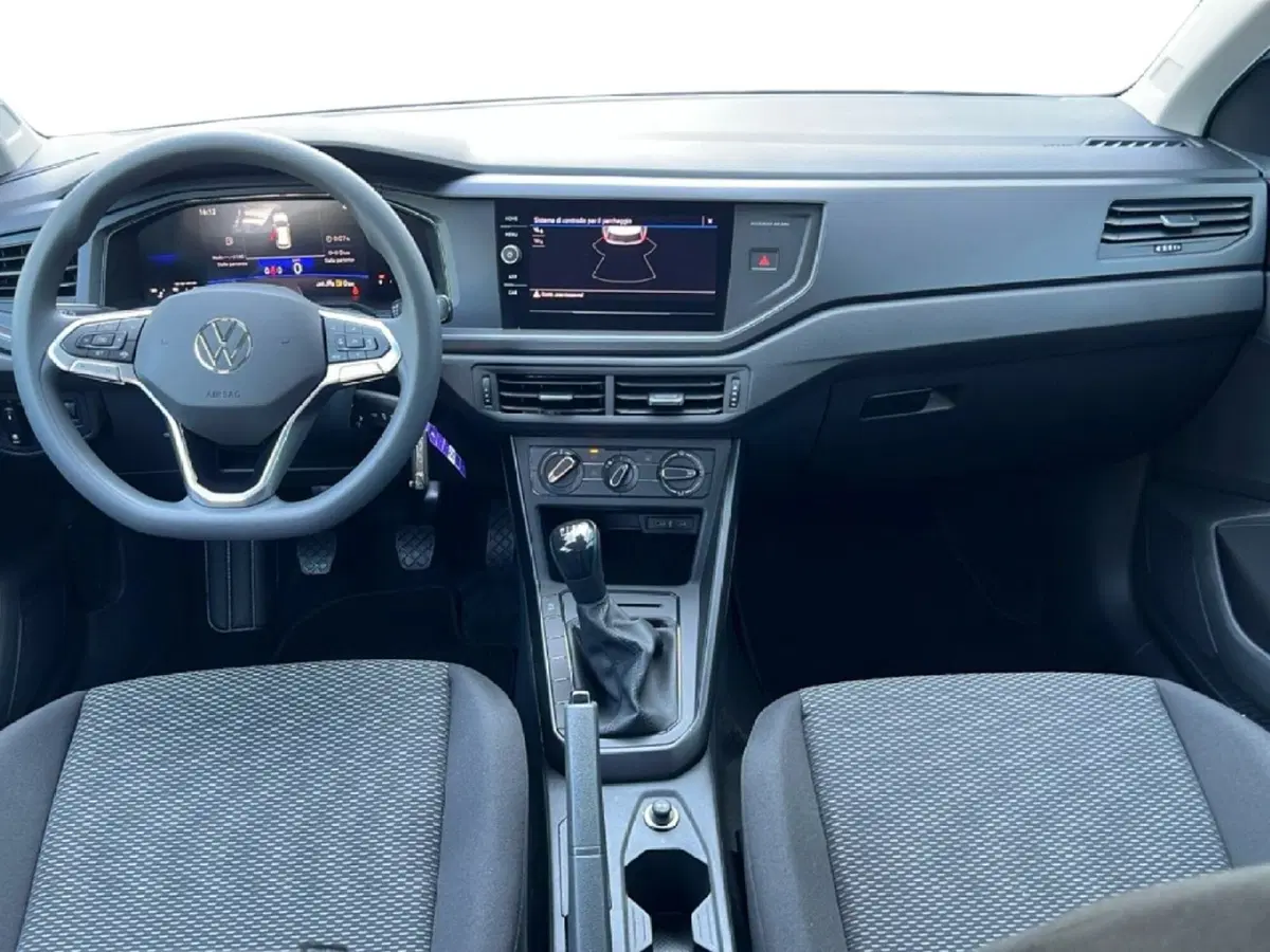 Volkswagen Polo nuova a Siena (10)