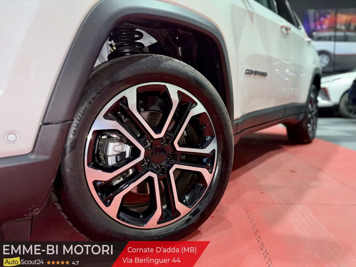 Jeep Compass nuova a Monza e Brianza (3)