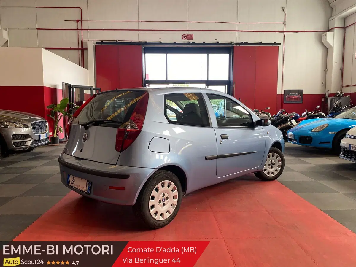 Fiat Punto usata a Monza e Brianza (2)