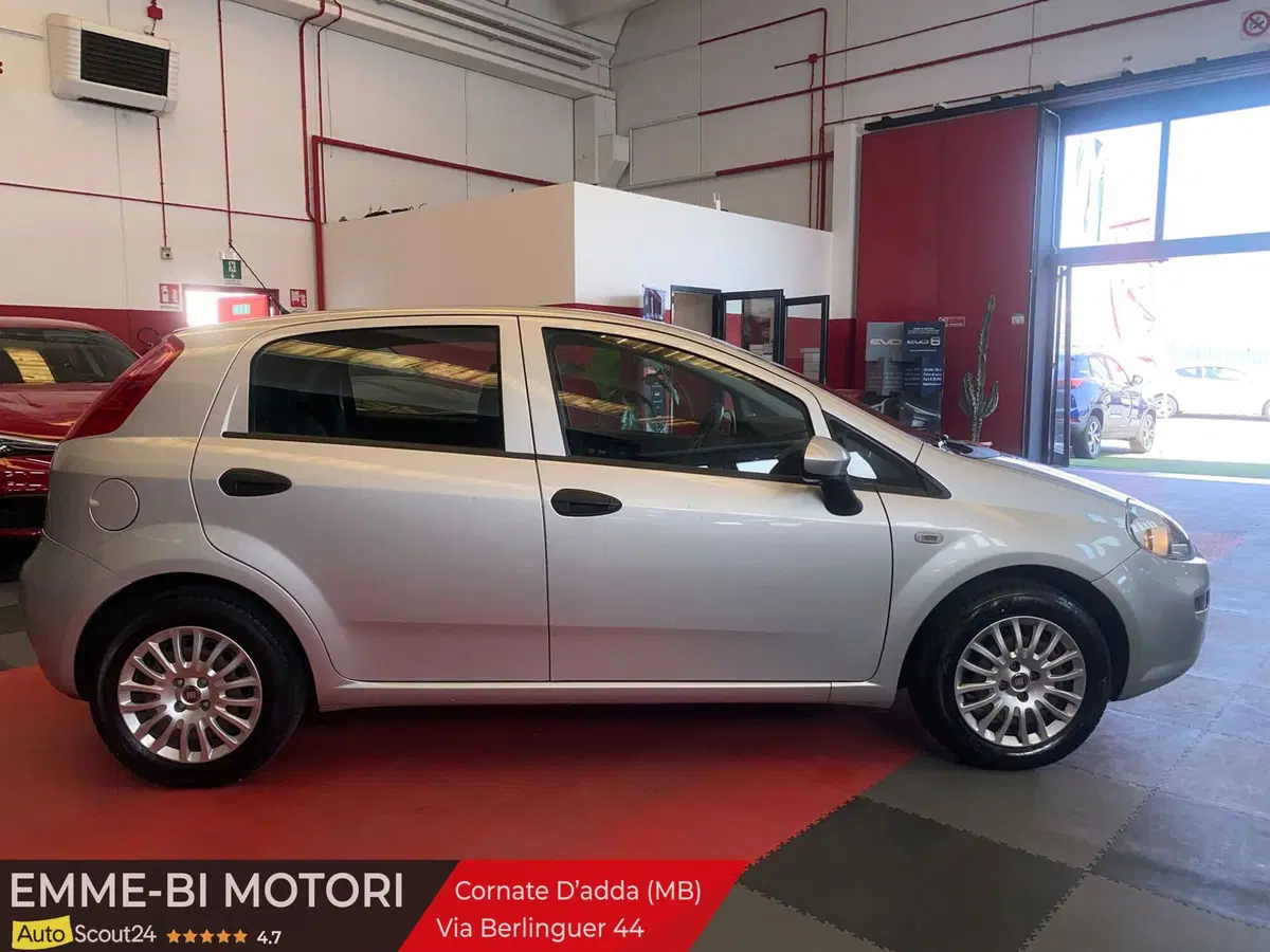 Fiat Punto usata a Monza e Brianza (3)