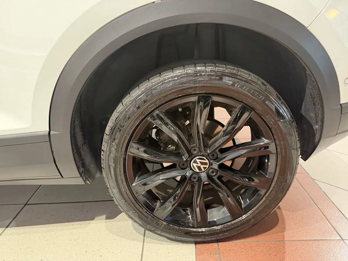 Volkswagen T-Roc usata a Genova (14)