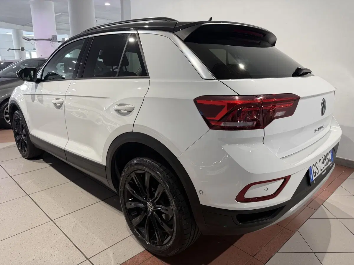 Volkswagen T-Roc usata a Genova (3)