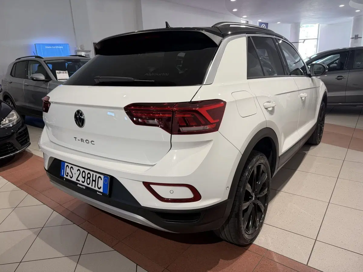 Volkswagen T-Roc usata a Genova (5)