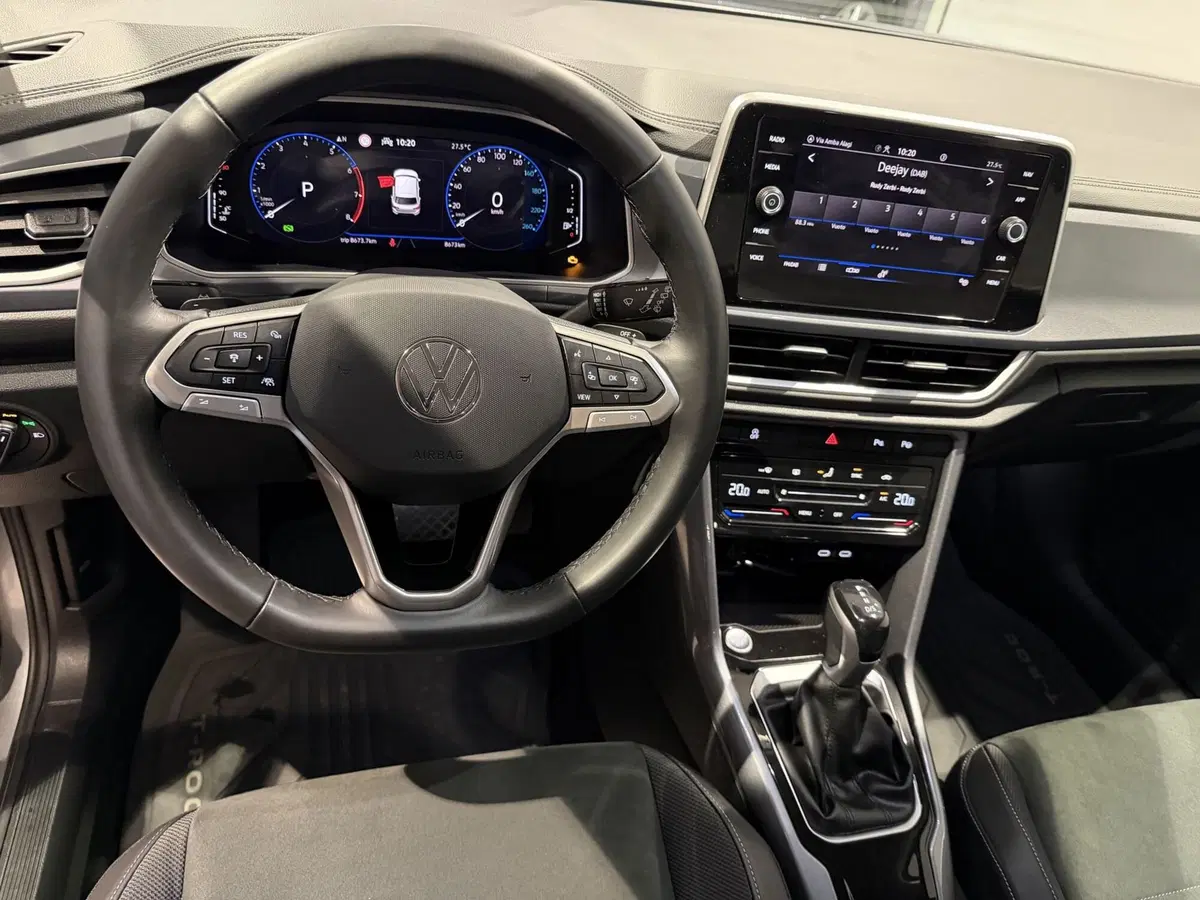 Volkswagen T-Roc usata a Genova (11)