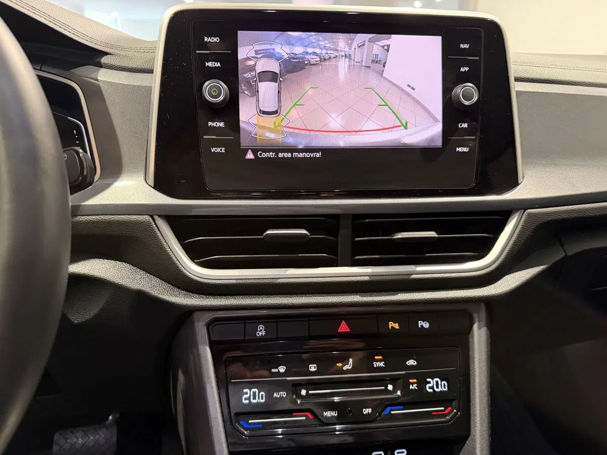 Volkswagen T-Roc usata a Genova (13)