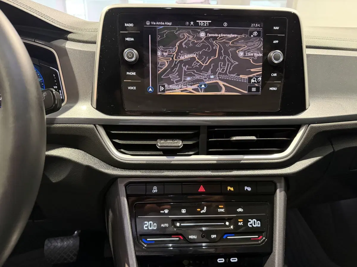 Volkswagen T-Roc usata a Genova (14)