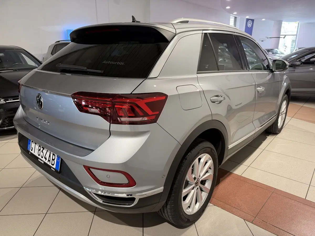 Volkswagen T-Roc usata a Genova (5)