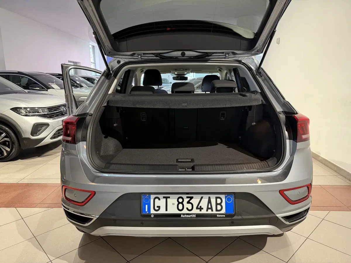 Volkswagen T-Roc usata a Genova (9)