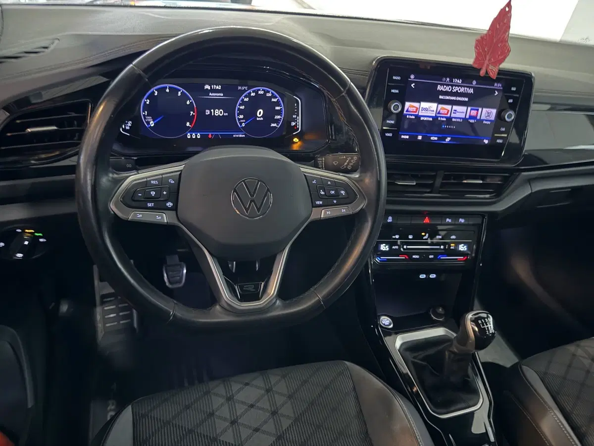 Volkswagen T-Roc usata a Genova (11)